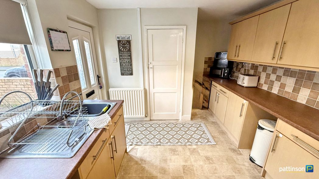Property image 10 of 22