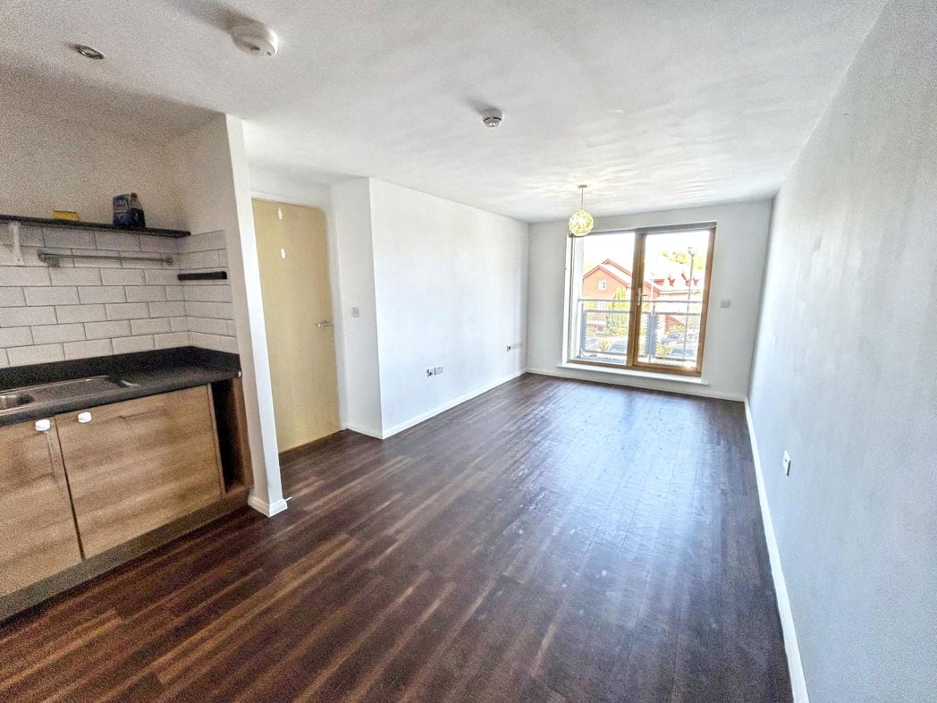 Property image 4 of 9