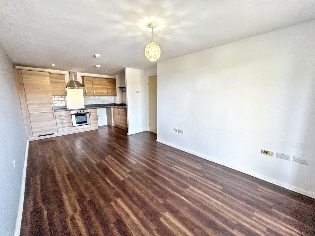 Property image 2 of 9