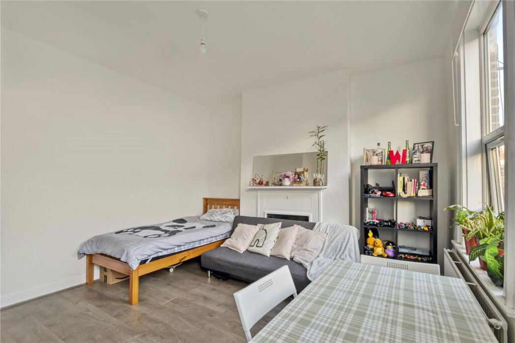 Property image 2 of 8