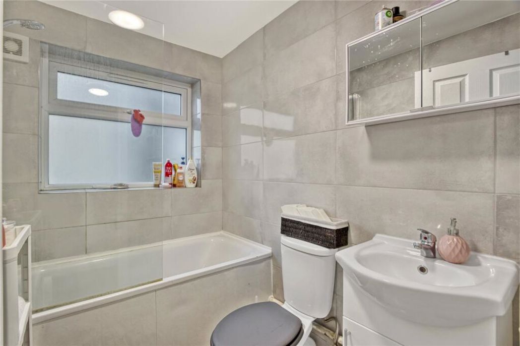 Property image 5 of 8