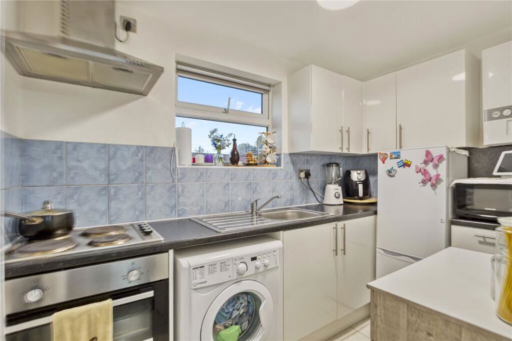Property image 6 of 8