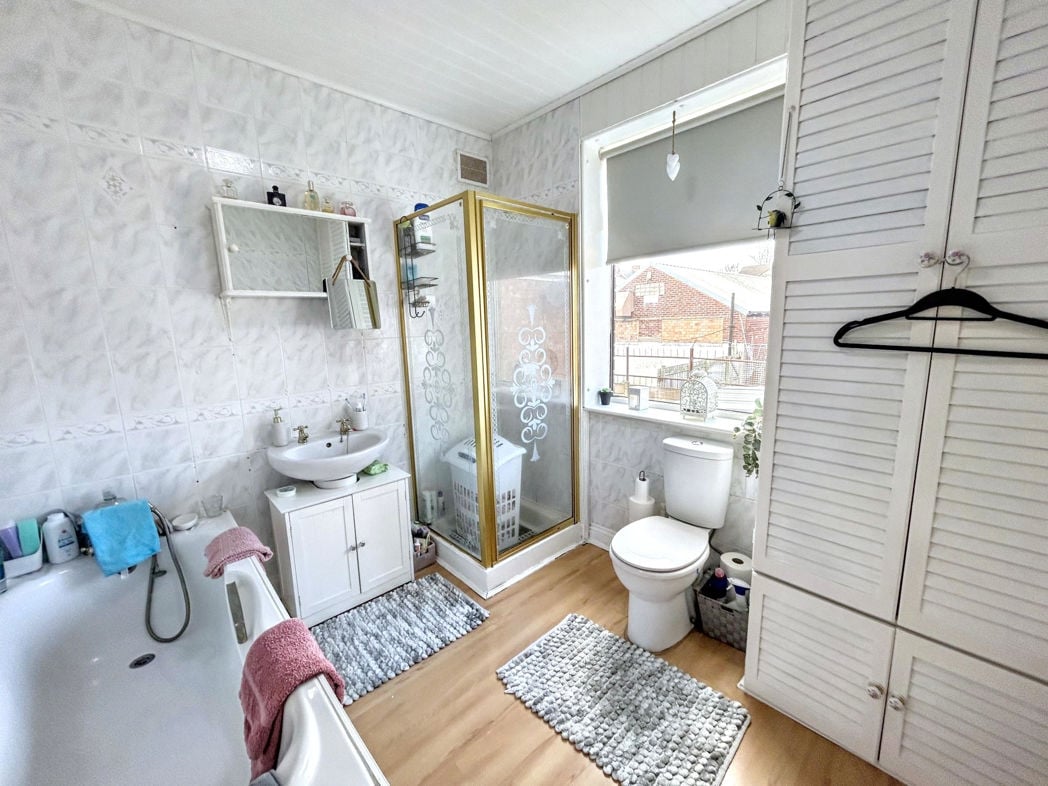 Property image 6 of 7