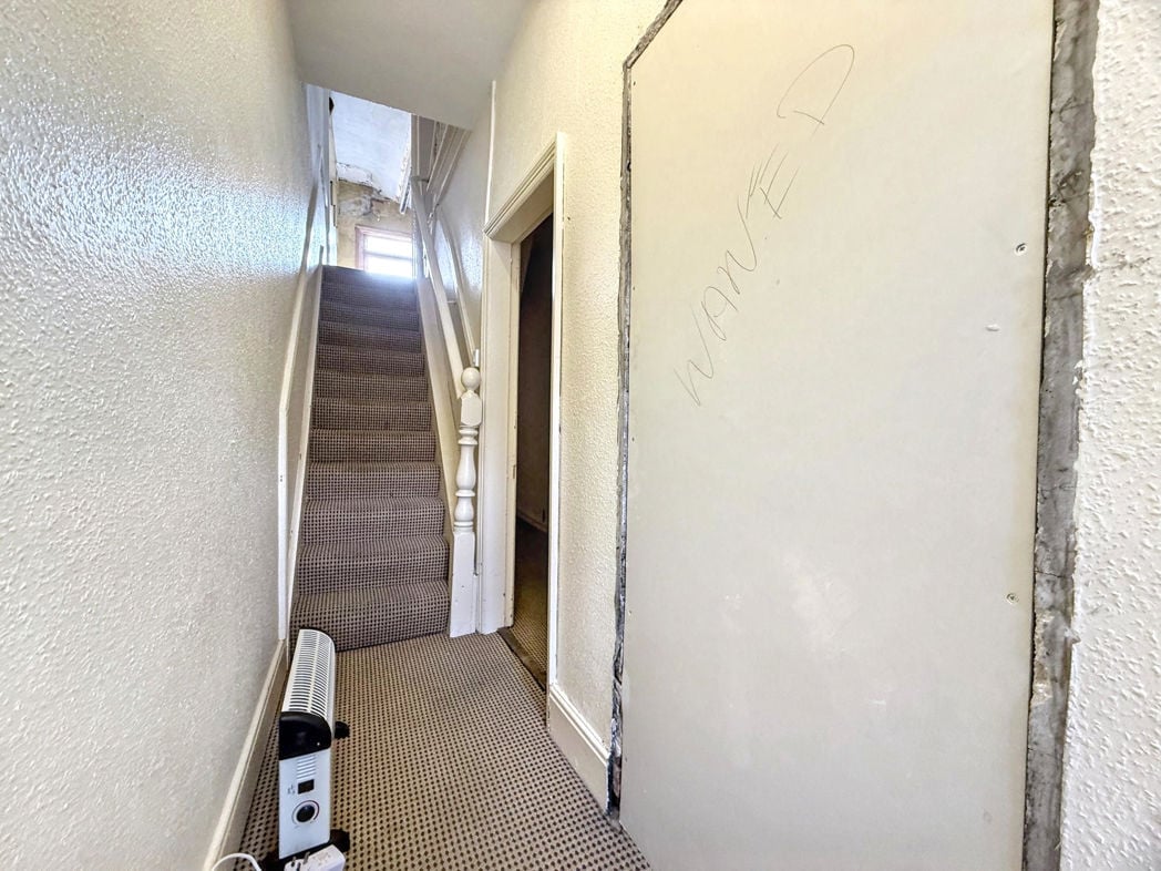 Property image 11 of 15