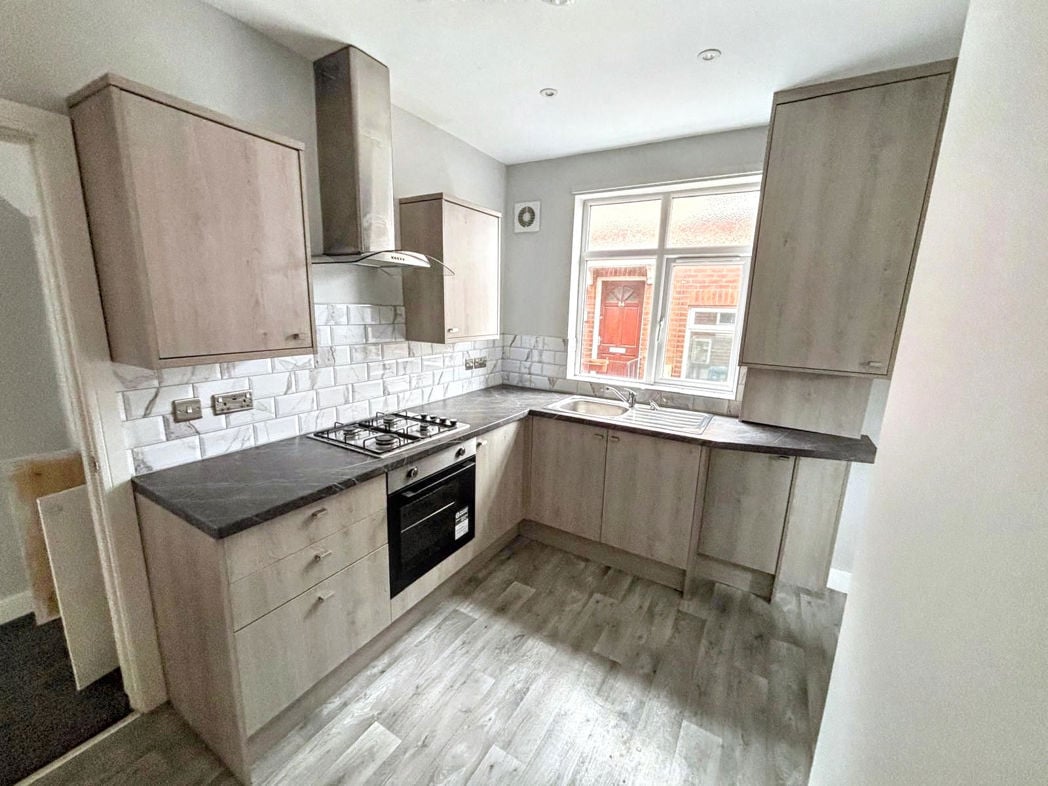 Property image 3 of 6
