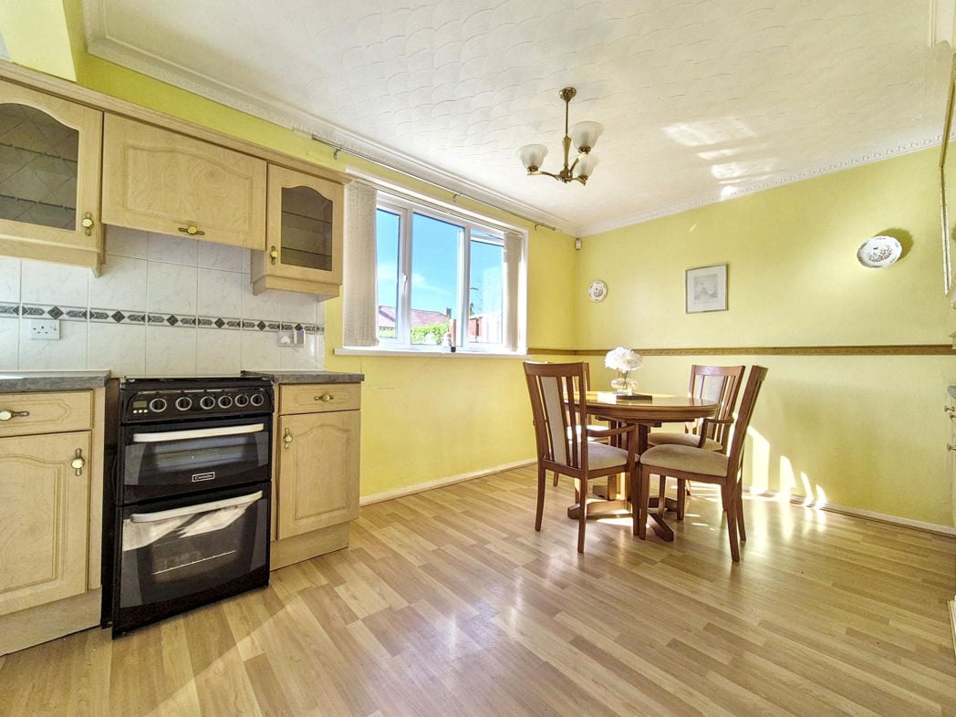 Property image 8 of 23