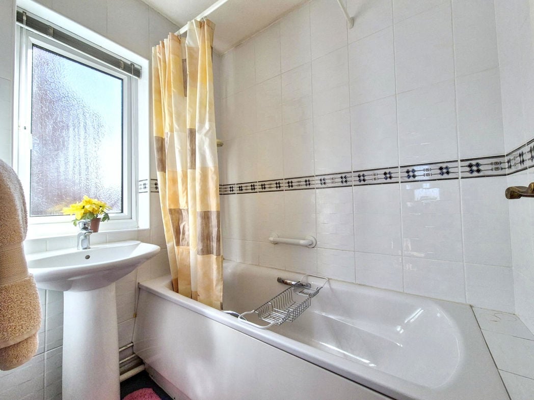 Property image 15 of 23