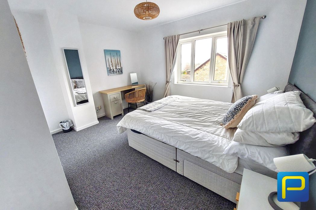 Property image 16 of 28