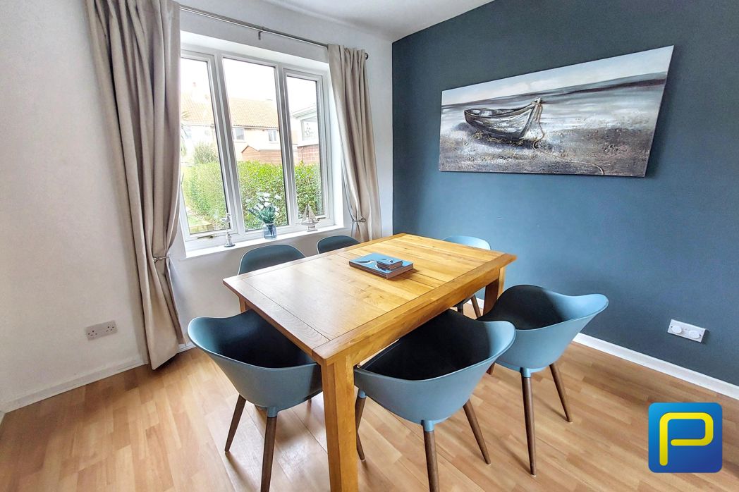 Property image 10 of 28