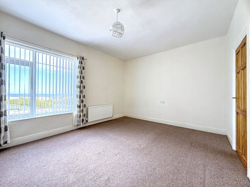 Property image 13 of 23