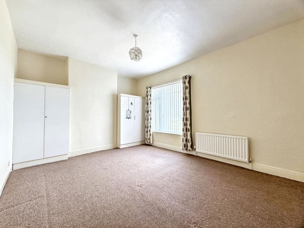 Property image 12 of 23