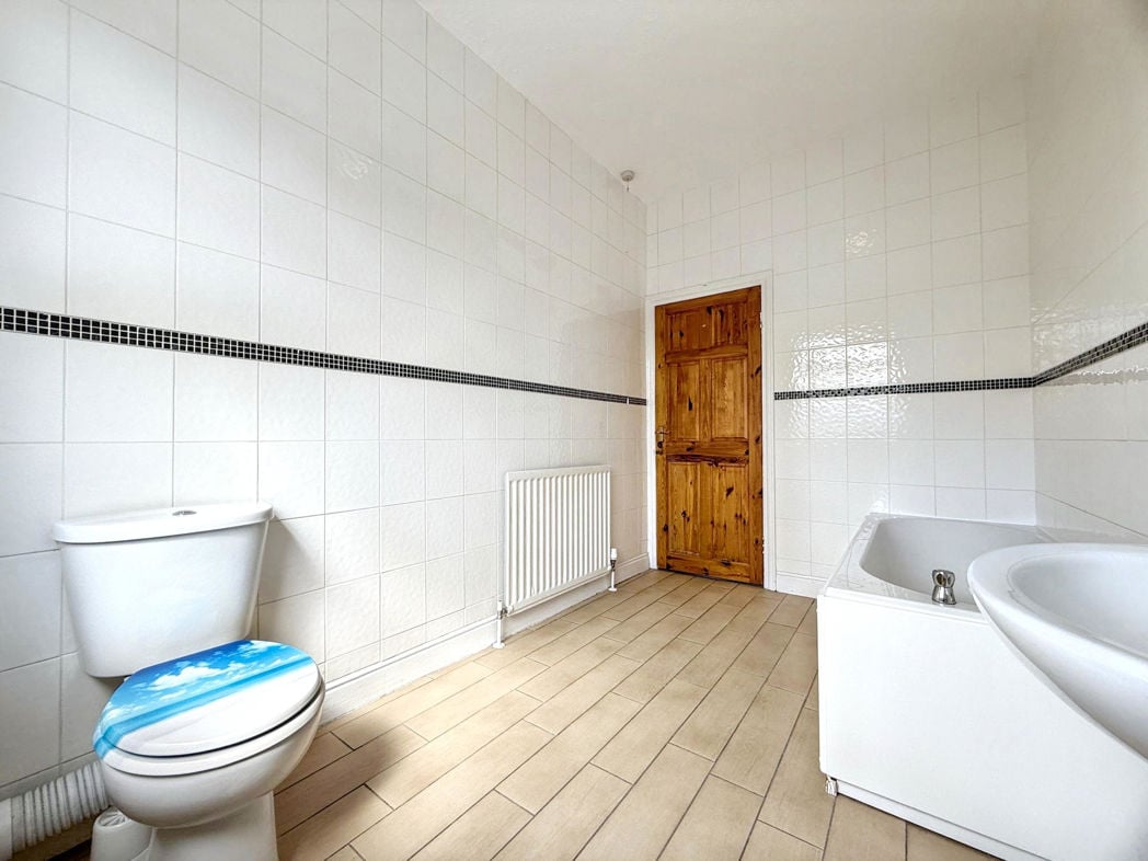 Property image 17 of 23