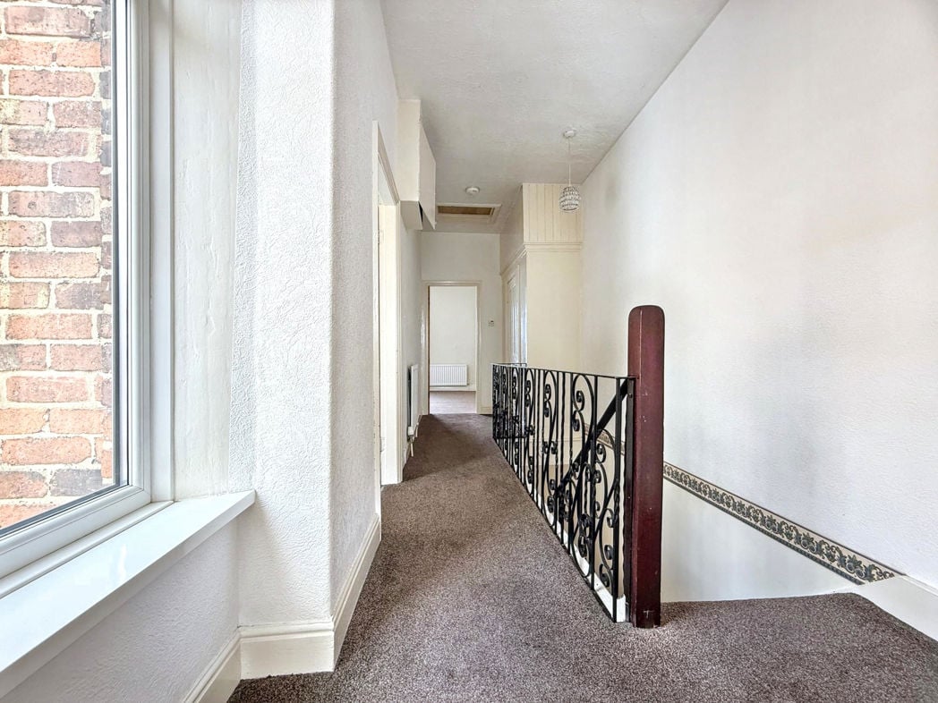 Property image 11 of 23