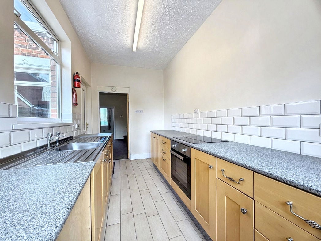 Property image 9 of 23