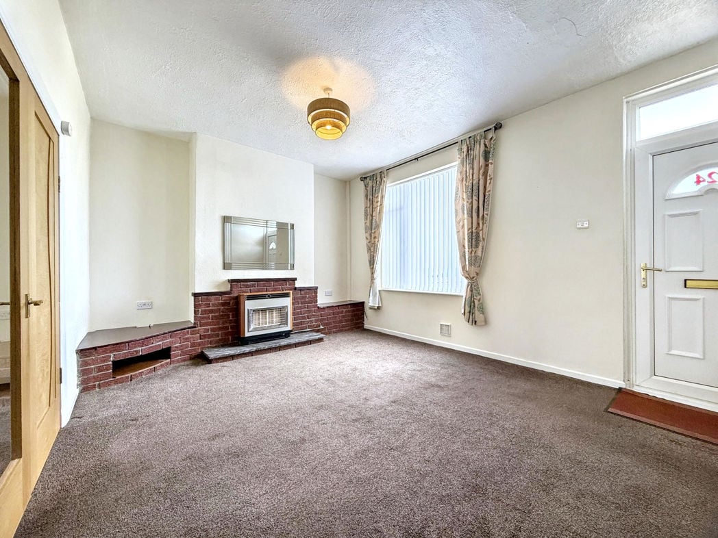Property image 3 of 23