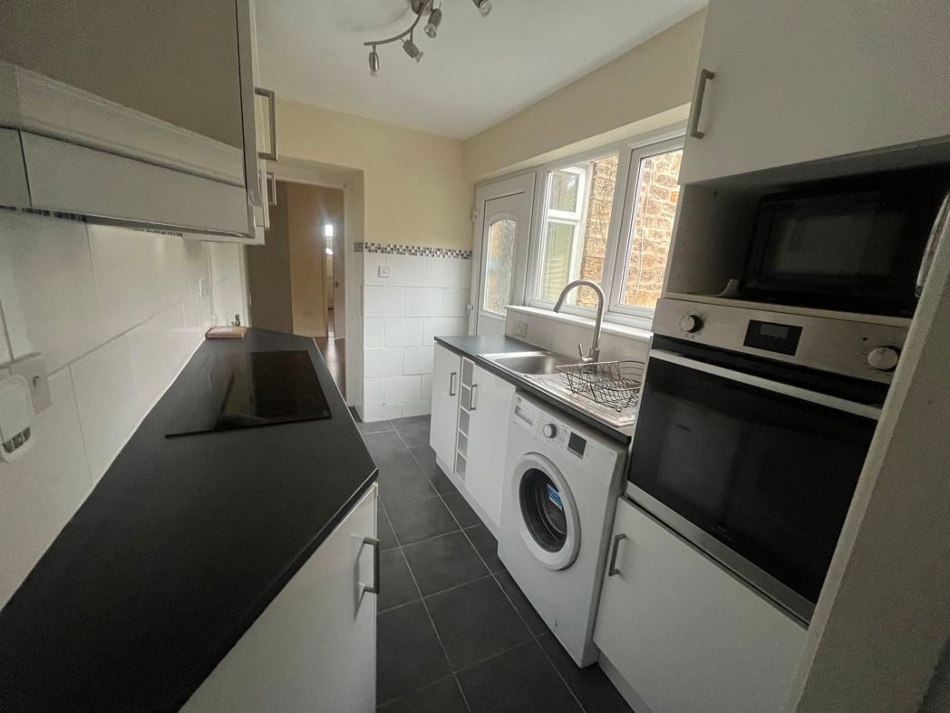 Property image 4 of 9