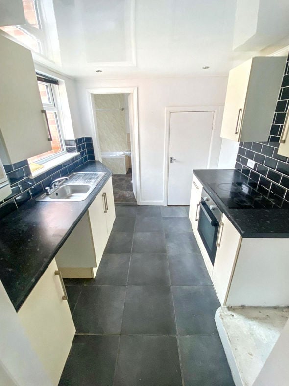 Property image 3 of 9