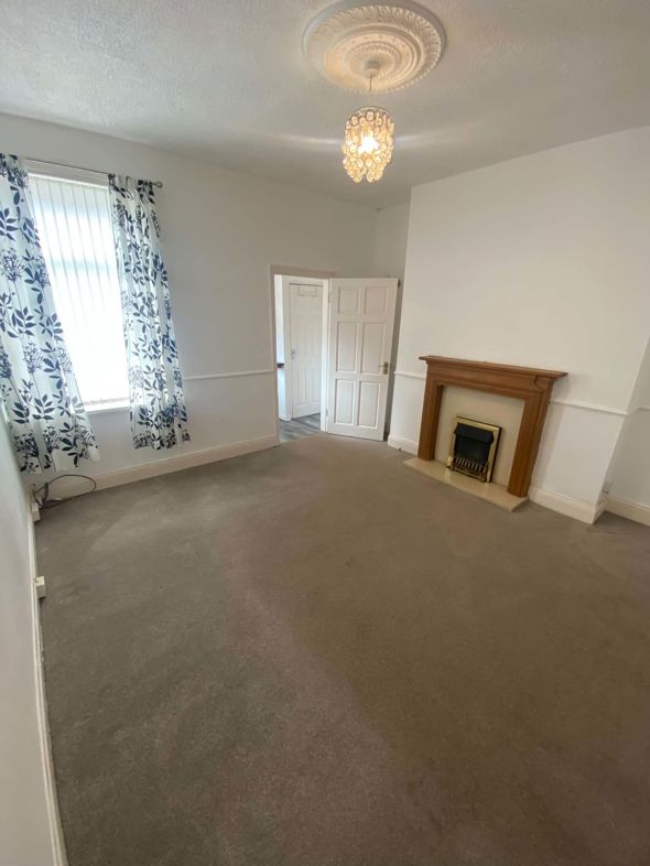 Property image 2 of 9