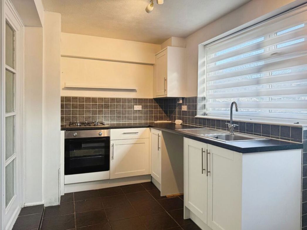 Property image 8 of 15