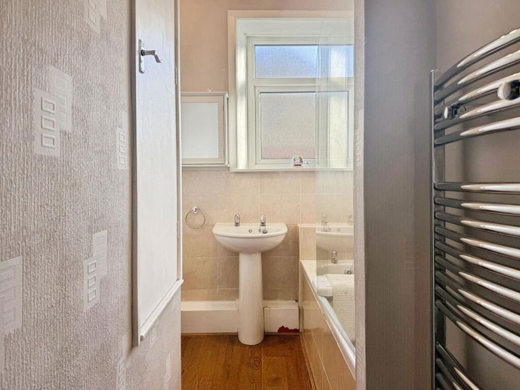 Property image 10 of 15