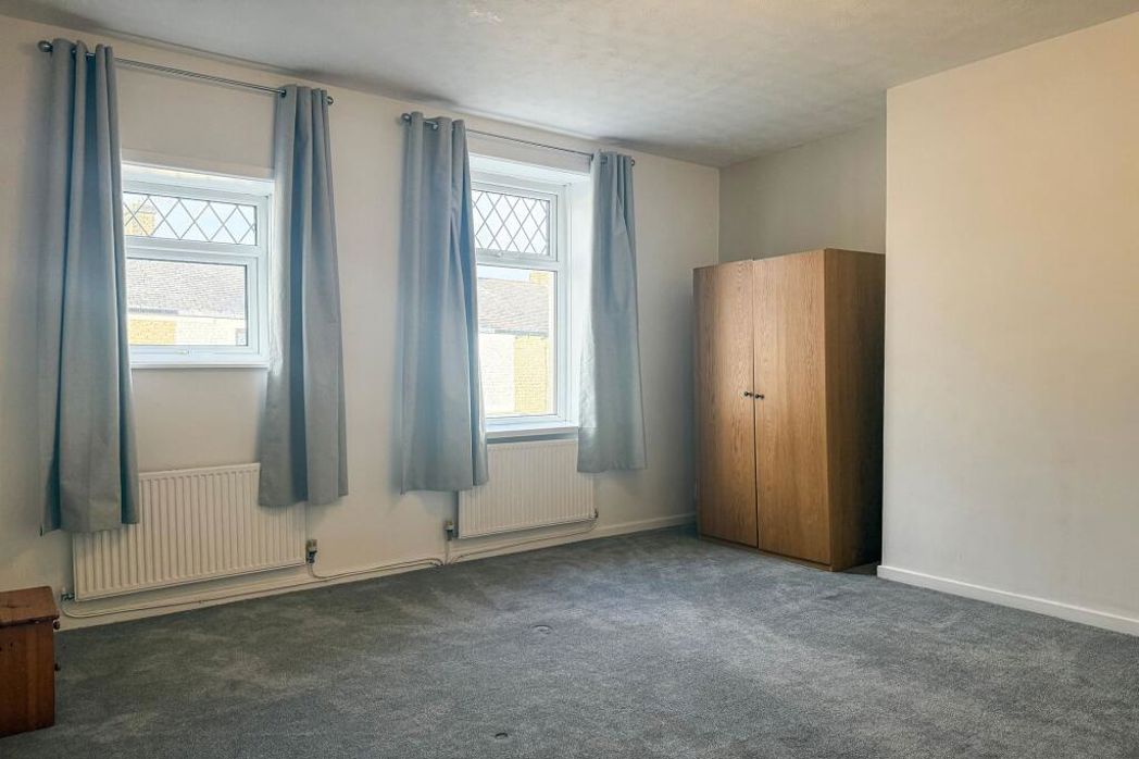 Property image 12 of 15
