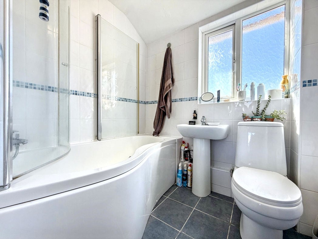 Property image 12 of 22