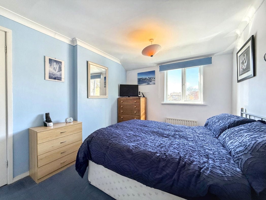 Property image 13 of 22
