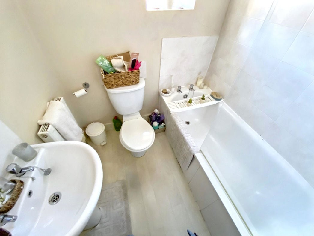 Property image 5 of 7