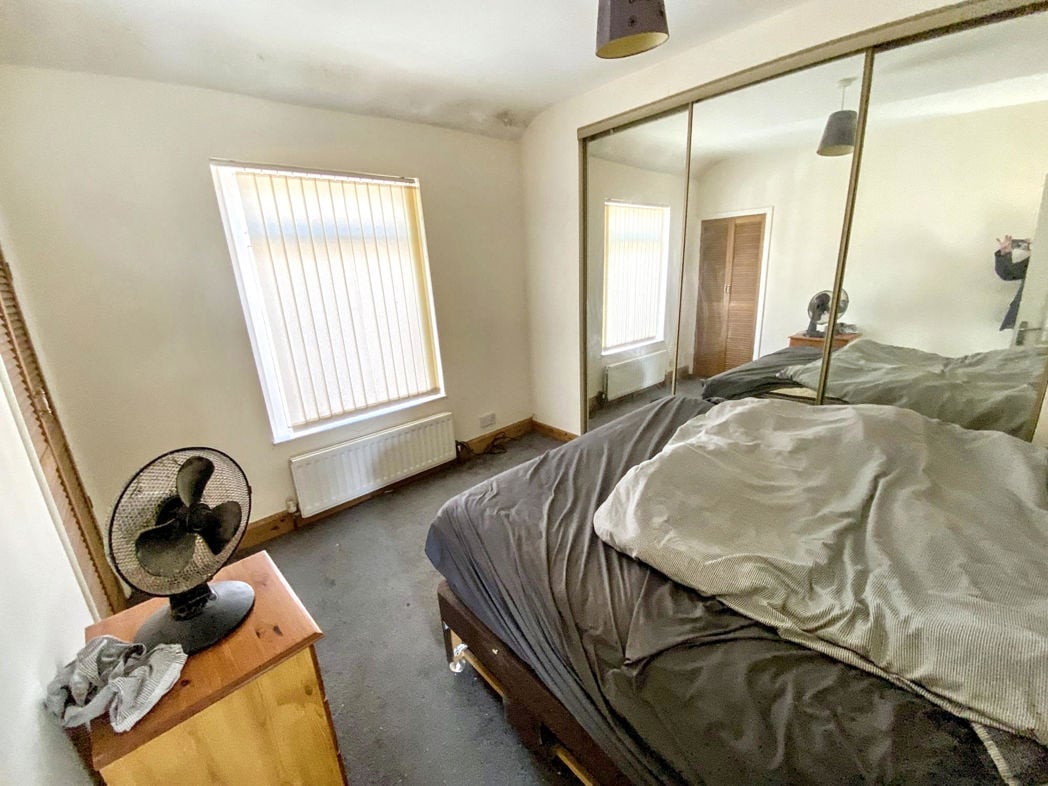Property image 8 of 9
