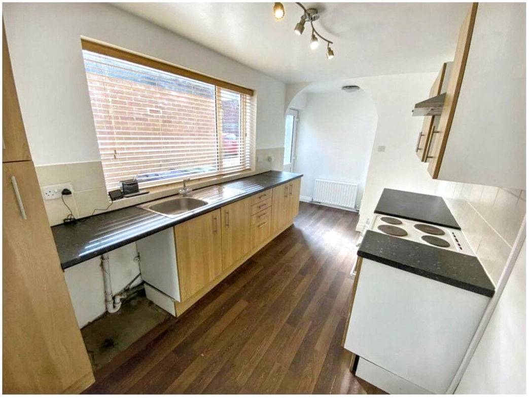 Property image 4 of 7