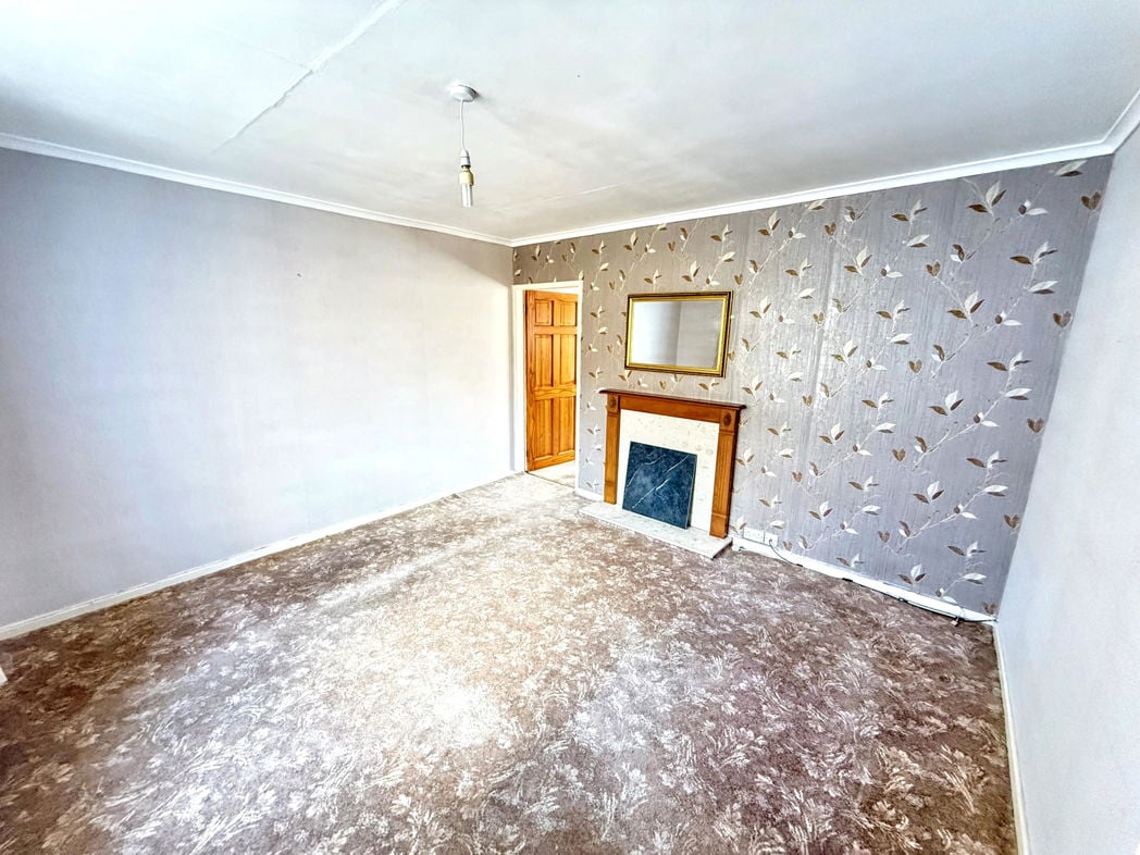Property image 2 of 14