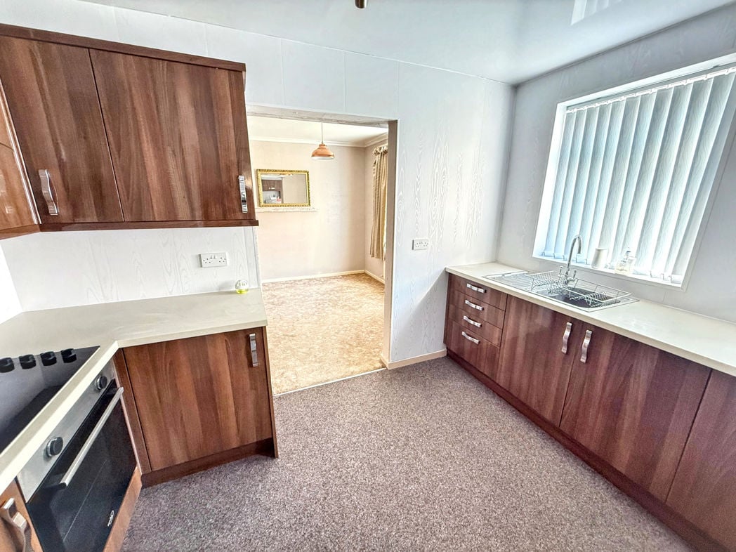 Property image 4 of 14