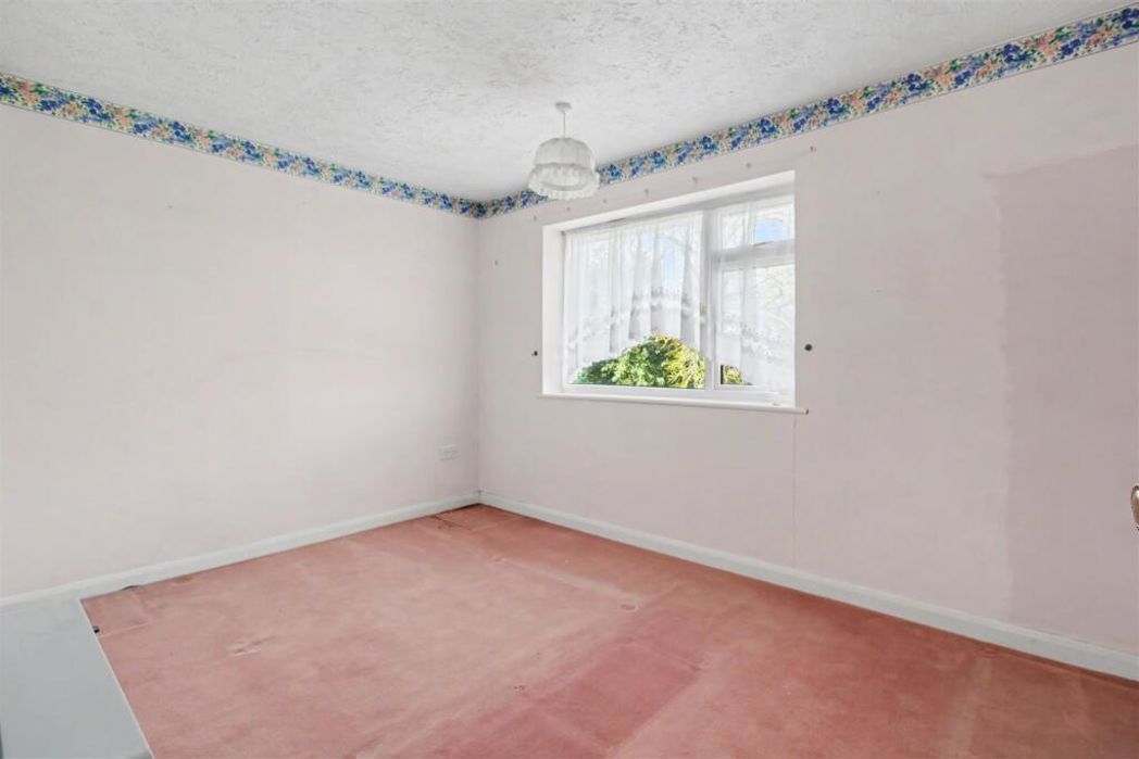 Property image 4 of 15