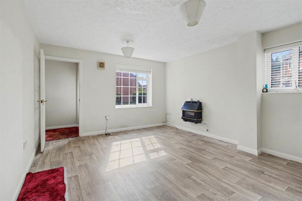 Property image 6 of 15