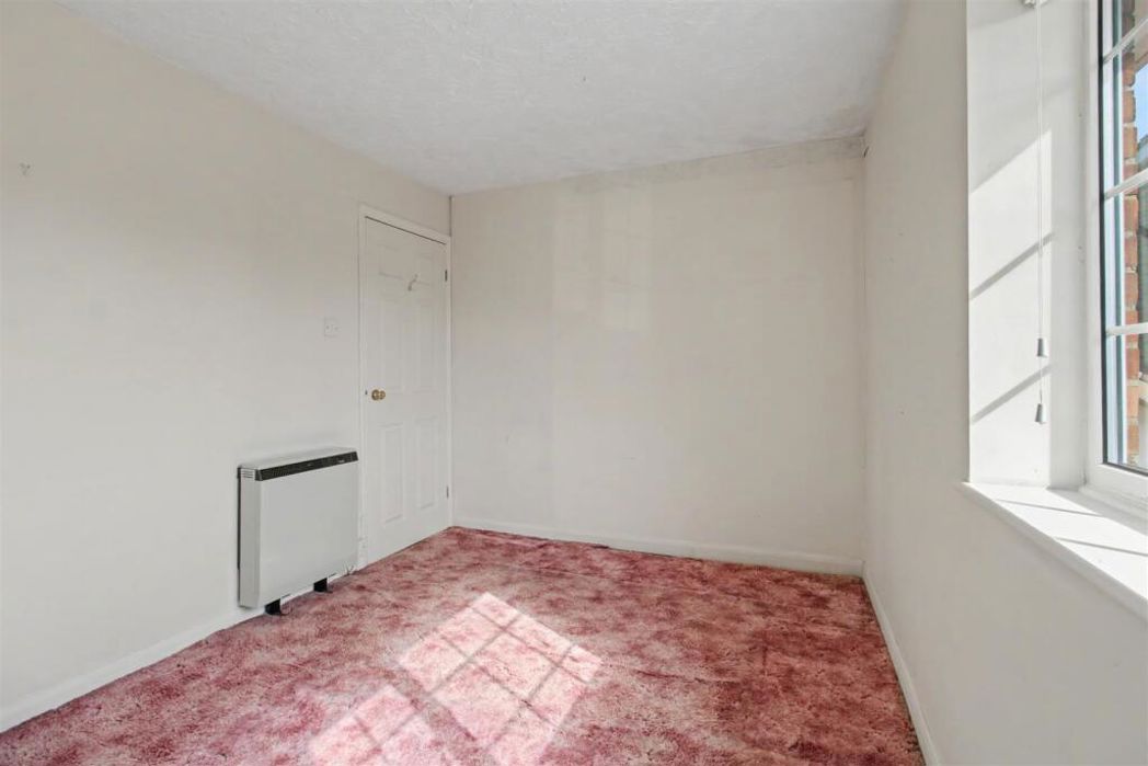 Property image 12 of 15