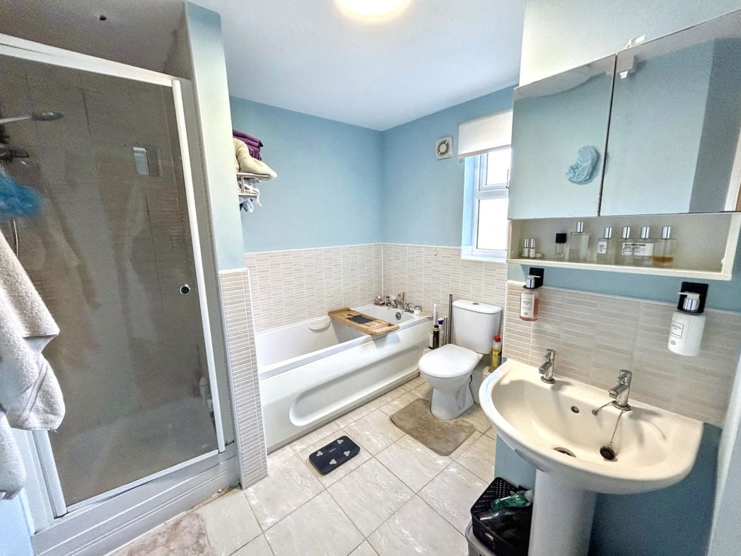 Property image 8 of 8