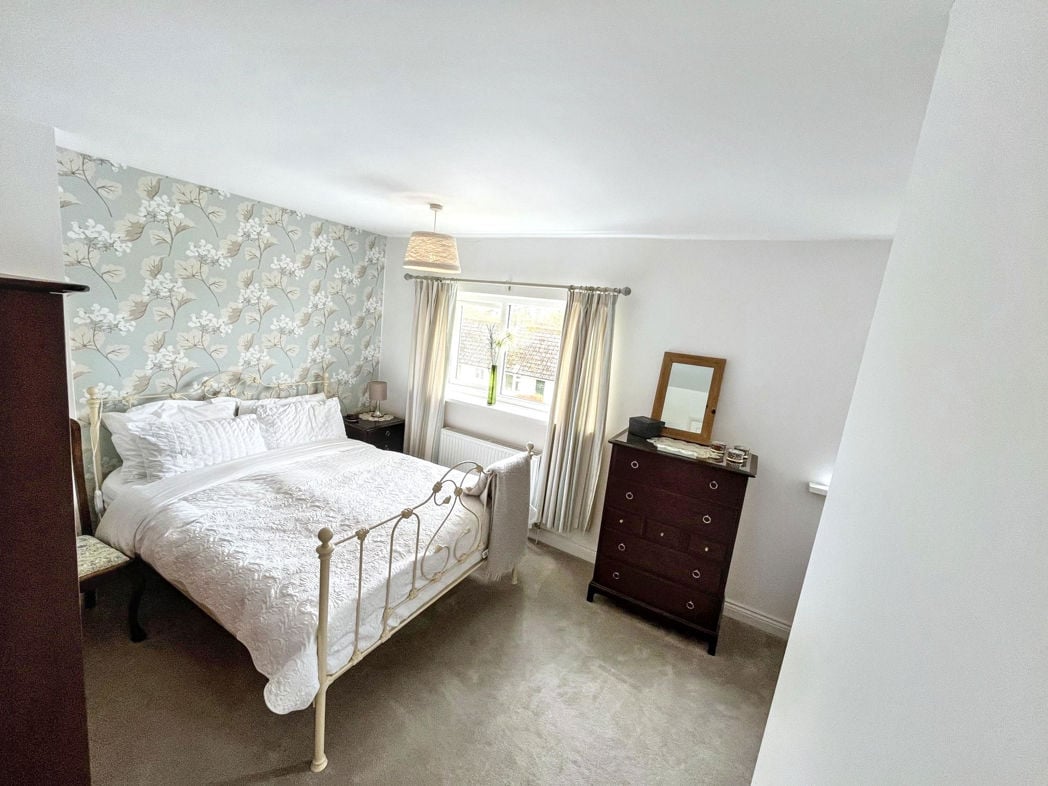 Property image 10 of 16