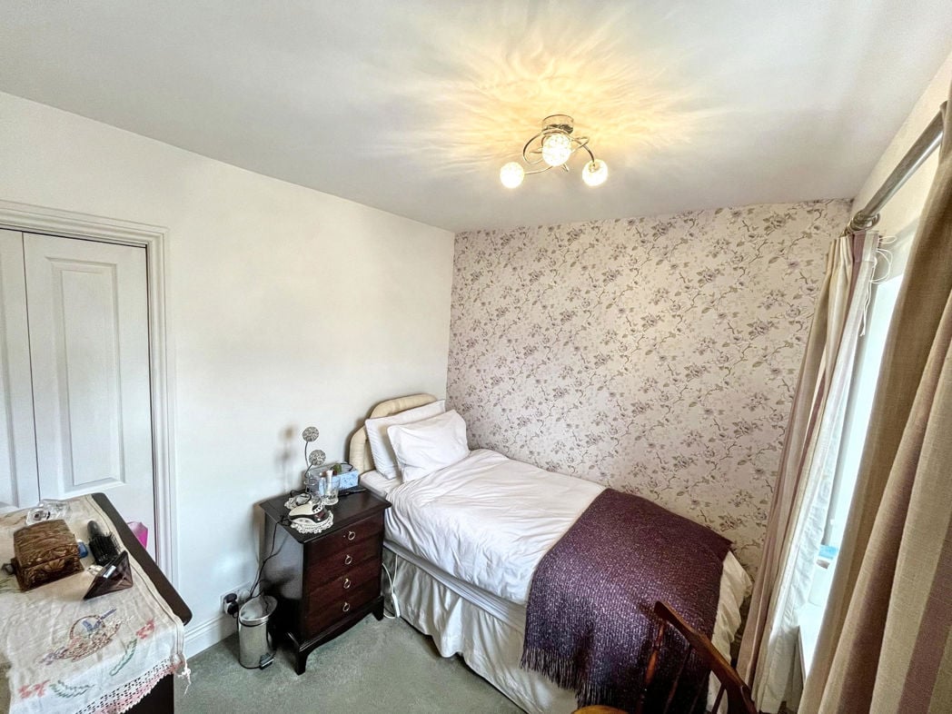 Property image 13 of 16
