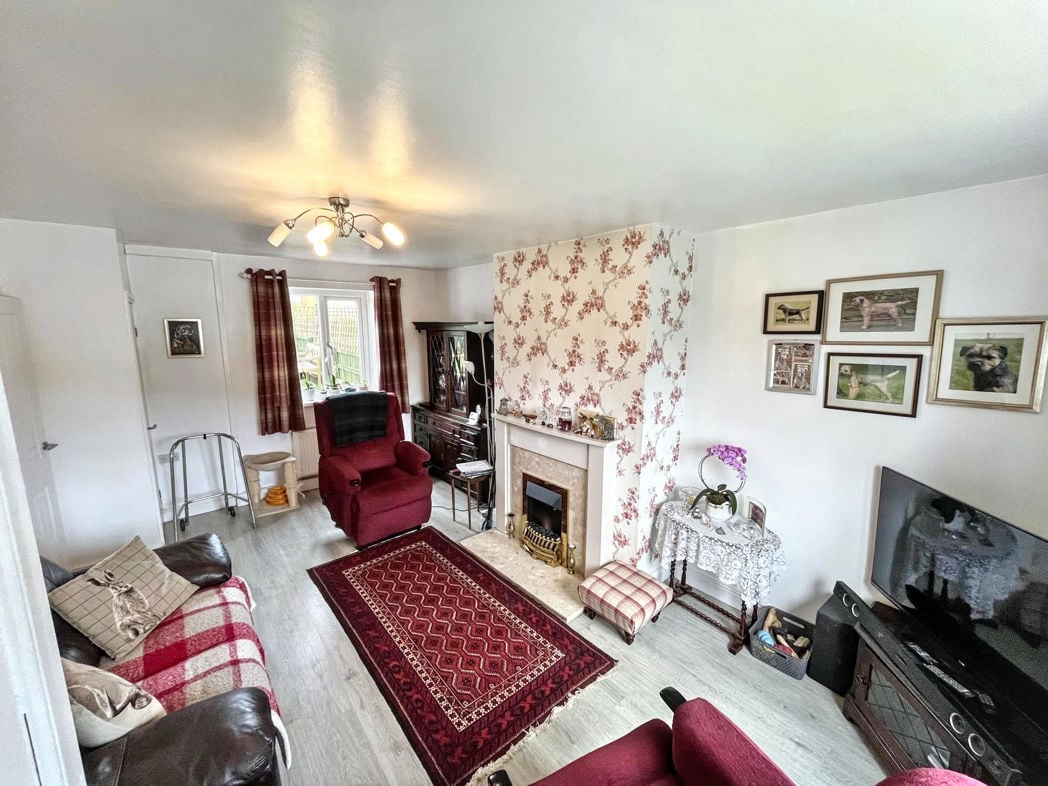 Property image 2 of 16