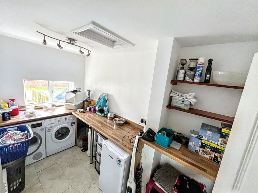 Property image 7 of 16