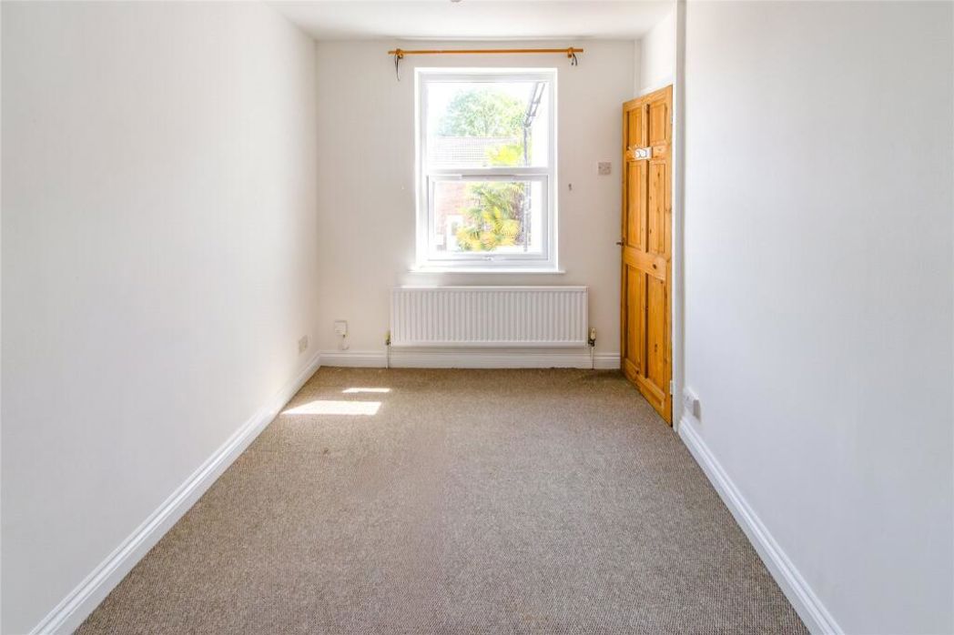Property image 9 of 12