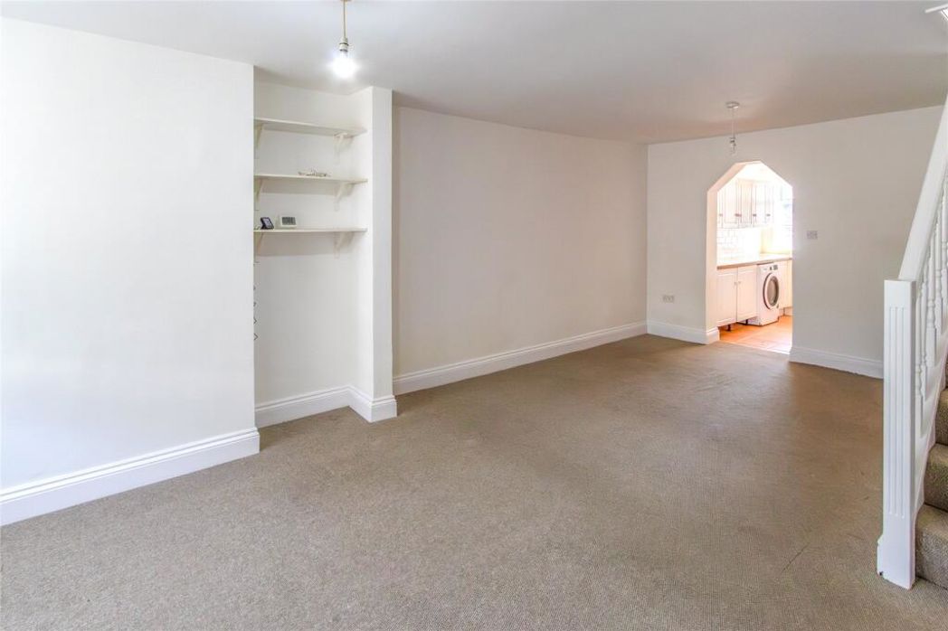 Property image 6 of 12
