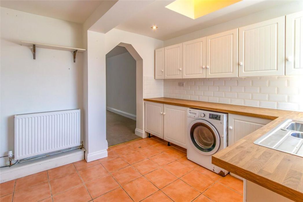Property image 4 of 12