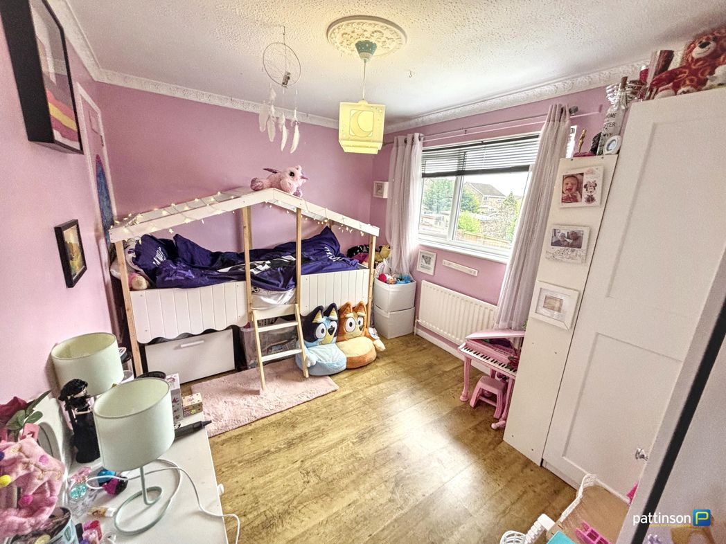 Property image 11 of 15