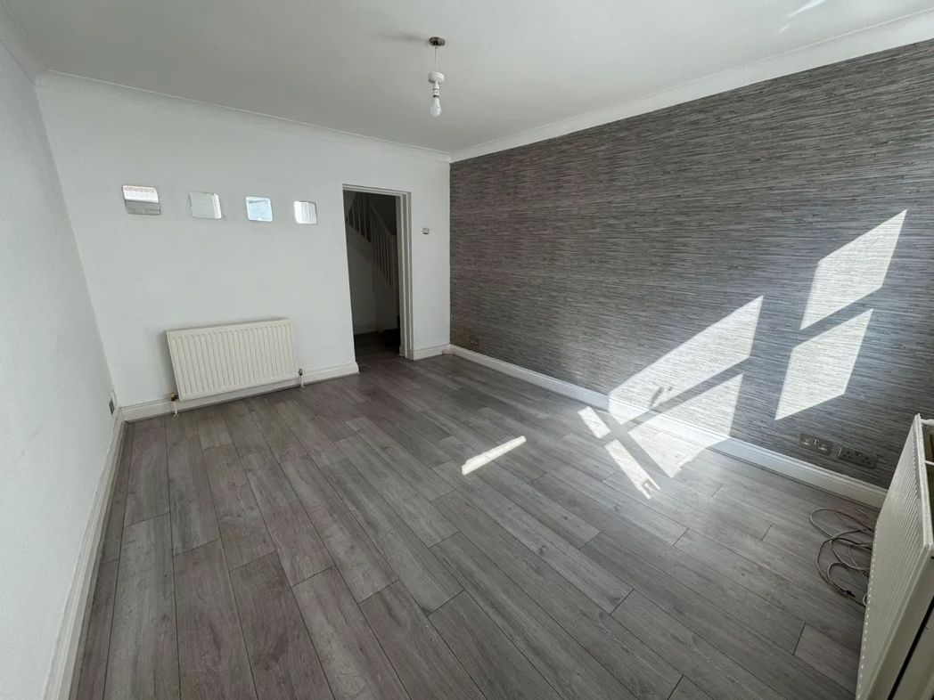 Property image 2 of 7