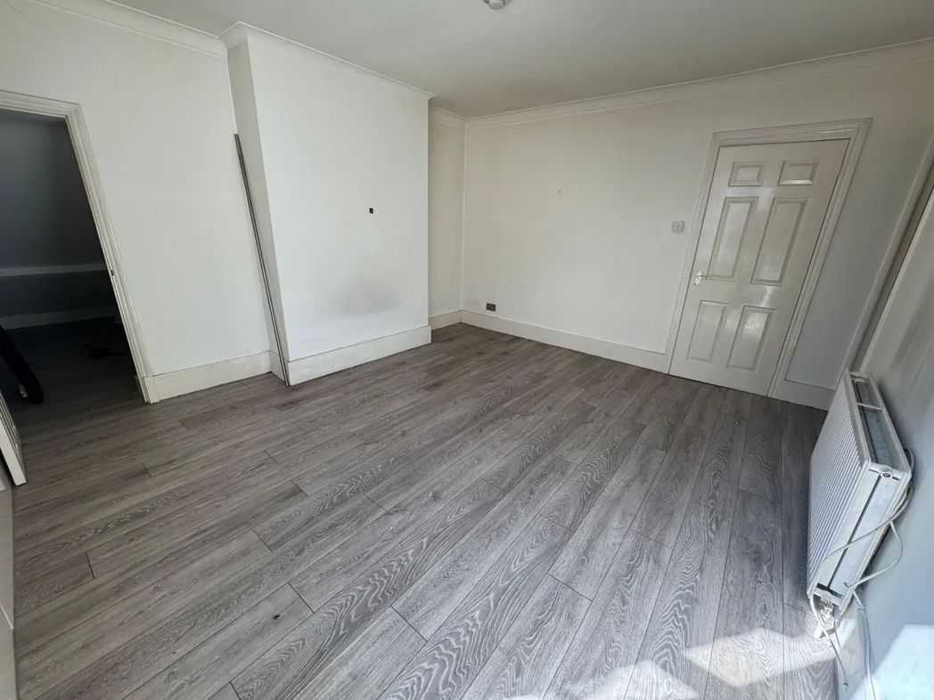 Property image 7 of 7