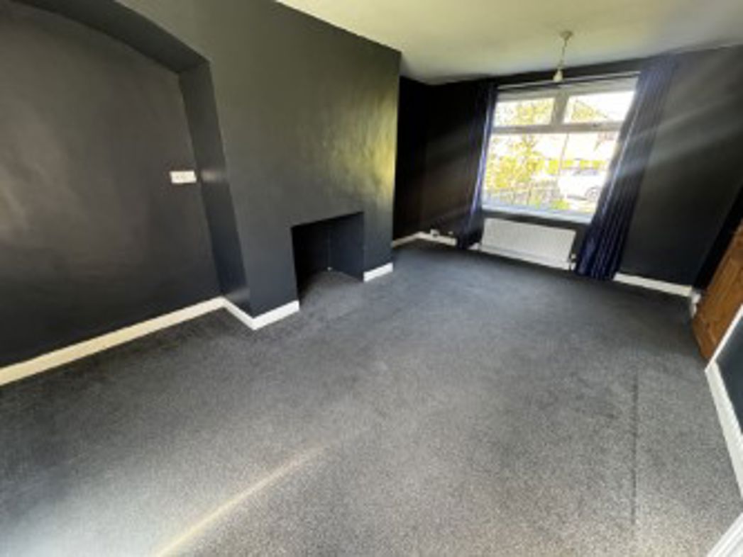 Property image 3 of 11