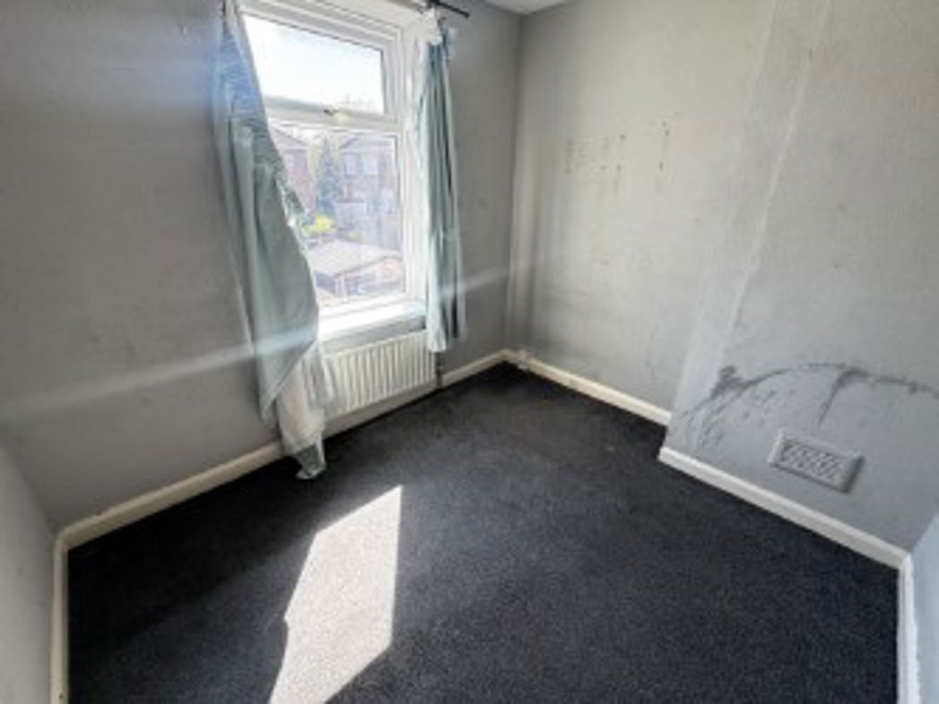 Property image 4 of 11
