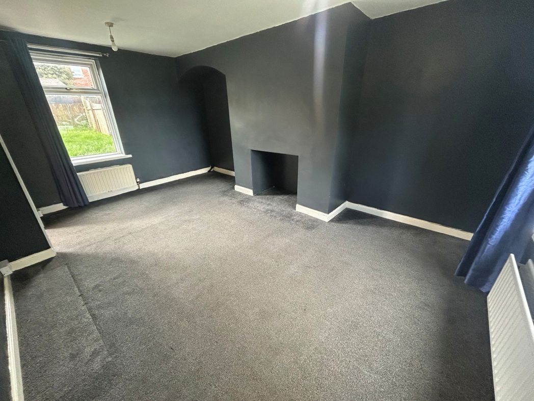 Property image 5 of 11
