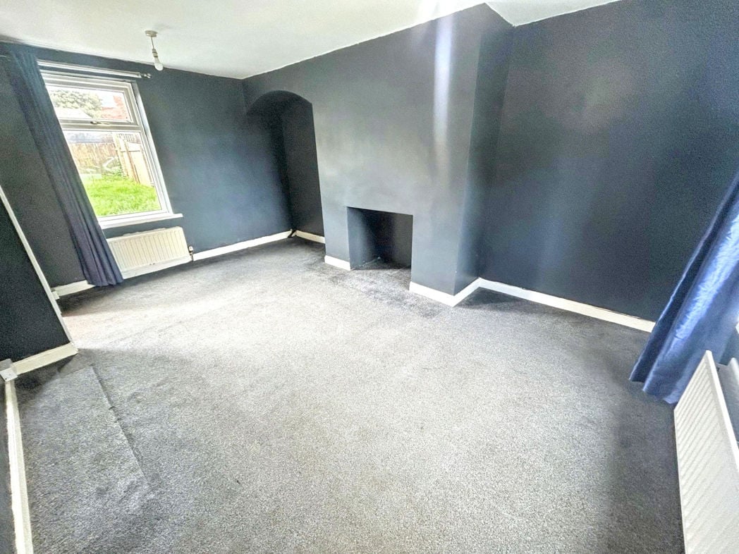 Property image 5 of 11
